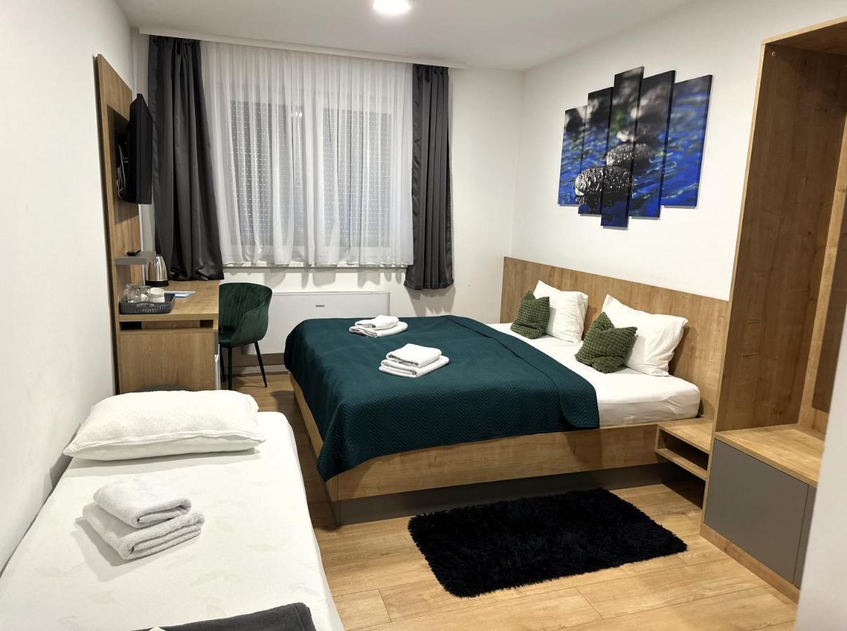 סלאבונסקי ברוד Rooms מראה חיצוני תמונה