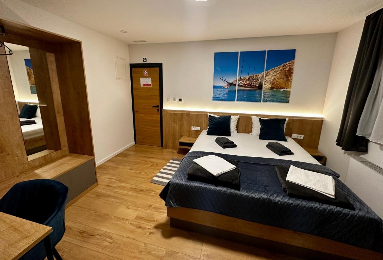 סלאבונסקי ברוד Rooms מראה חיצוני תמונה