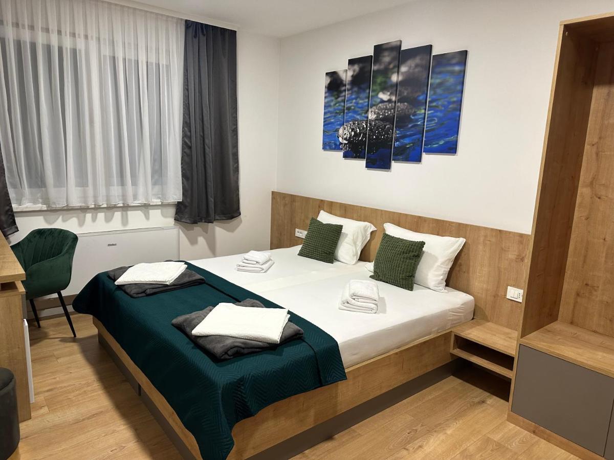 סלאבונסקי ברוד Rooms מראה חיצוני תמונה
